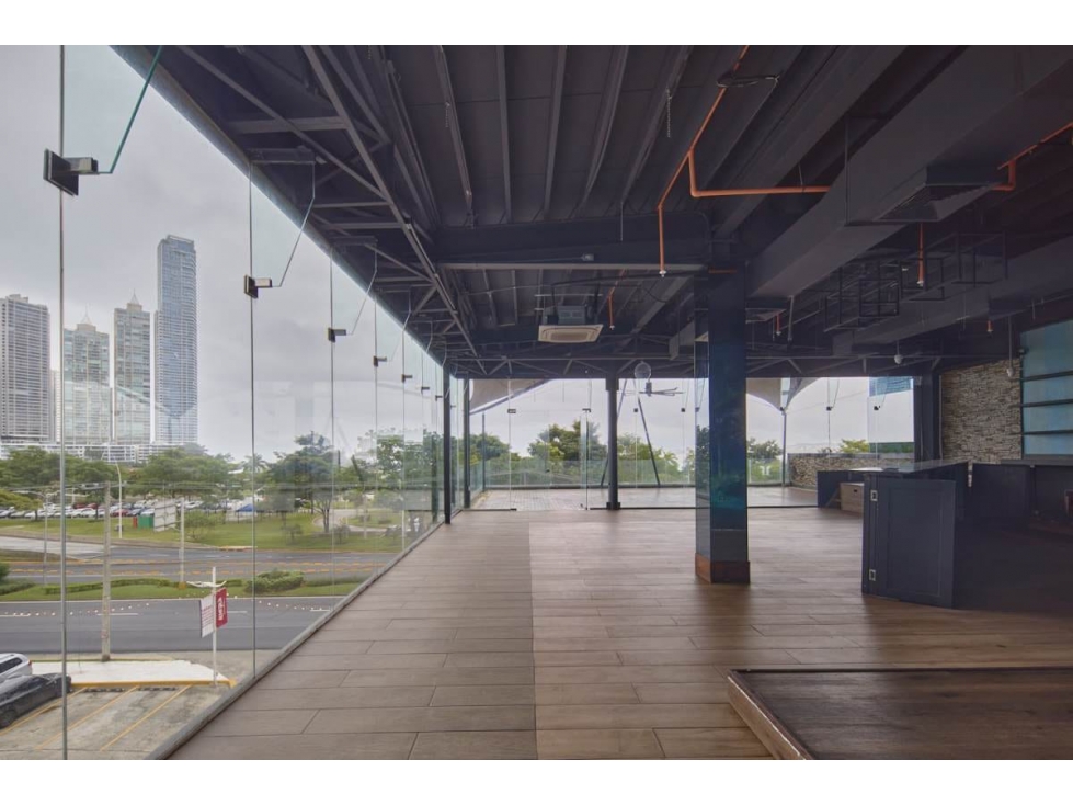 ALQUILER DE LOCAL ROOFTOP 350m2 EN AVENIDA BALBOA