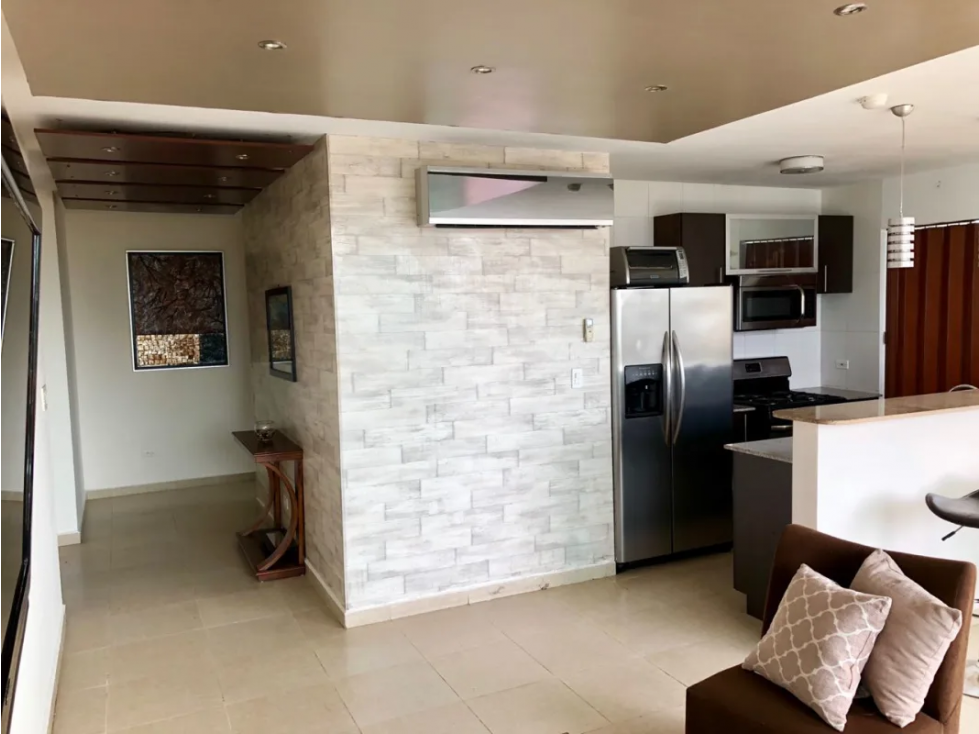 ALQUILER APARTAMENTO AMOBLADO VIA PORRAS CON BALCON PH OASIS TOWER — foto 3