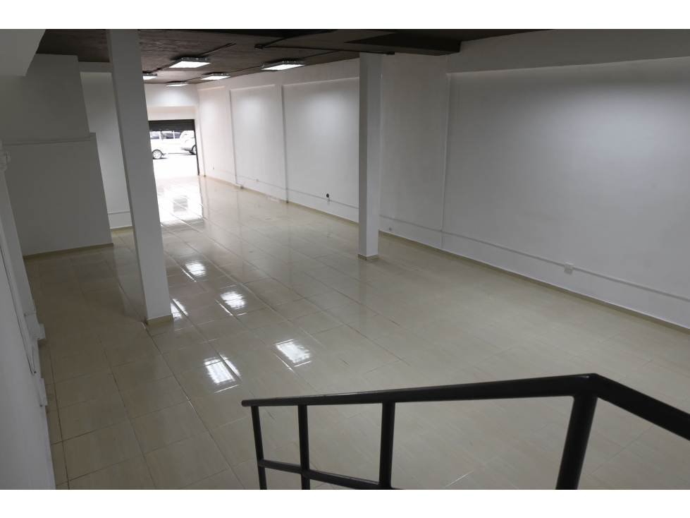 ALQUILER LOCAL PLANTA BAJA EN CALIDONIA AVENIDA CENTRAL 190M2 KAF - 6