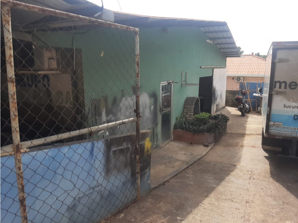 VENTA DE BODEGA EN CHITRÉ - 2