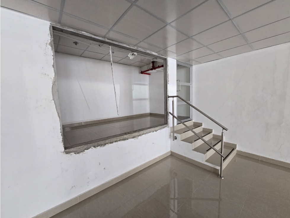 ALQUILER DE AMPLIO LOCAL DE 125 M2 CON OPCION A COMPRA - 6