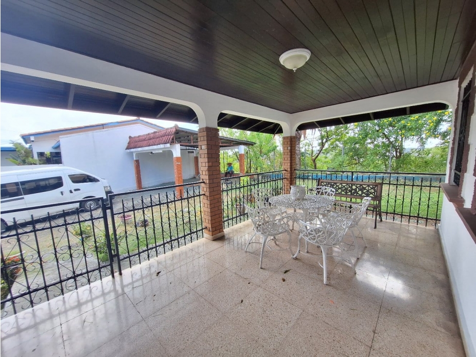 ALQUILER CASA EL DORADO AMOBLADA 700M2 ZONA TRANQUILA CV - 3