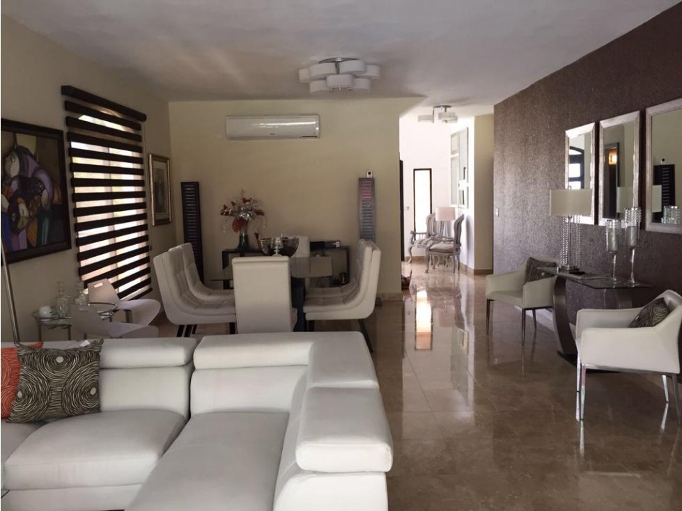 AMPLIA CASA L/B CON PISCINA CLAYTON VILLAGE 4REC 870 MT2 - 2