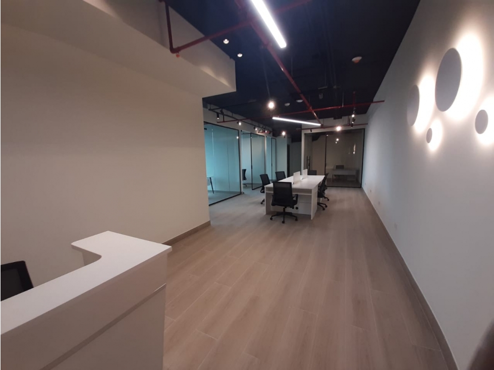OFICINA CALLE 50 120 M2 AMOBLADA SERVICIOS/MTTO INLCUIDO TOWERBANK — foto 3