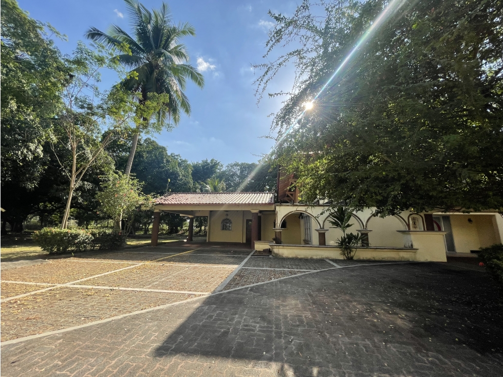 CASA PARA USO RESIDENCIAL O COMERCIAL EN AMADOR — foto 4