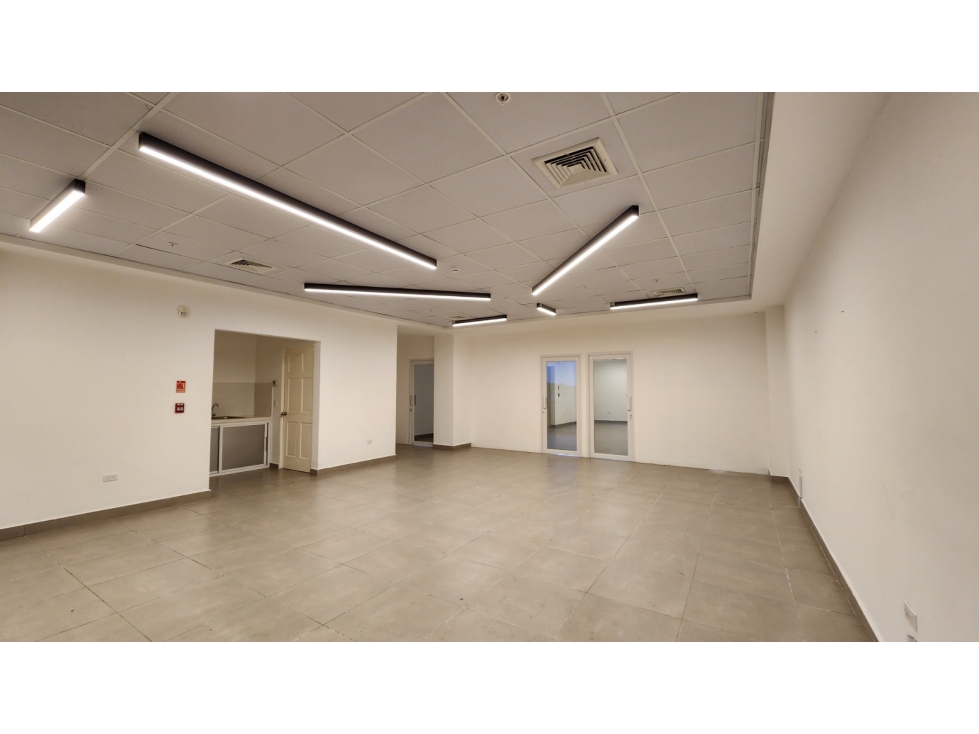 OFICINA LISTA EN EL DORADO CITY CENTER 120M2 - 3