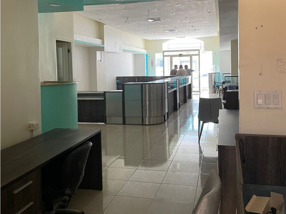 ALQUILER LOCAL COMERCIAL OBARRIO PLAZA STRIP 58 304M2