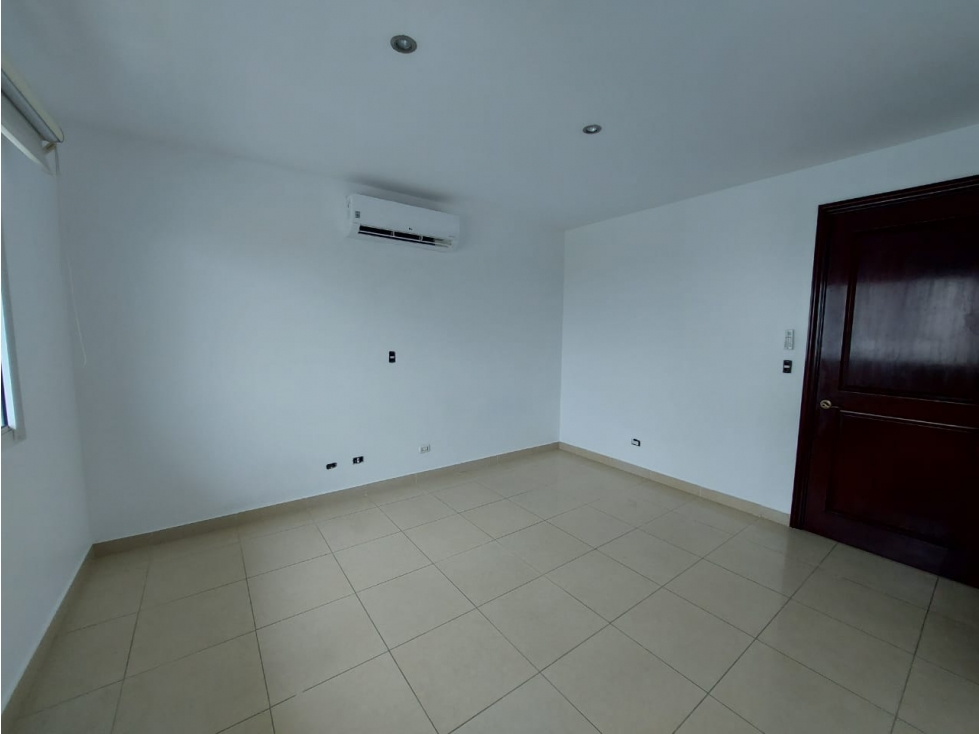 ALQUILO APARTAMENTO PH ZEUS — foto 3