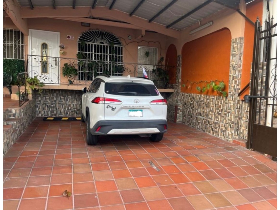 VENDO CASA ALTOS DE SANTA MARÍA