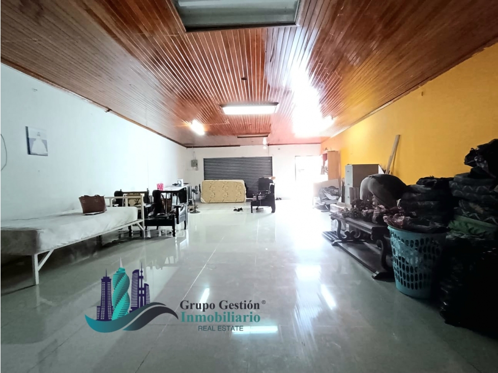 ALQUILER DE LOCAL DE 220 M2 EN SAN MATEO - 2