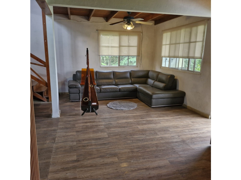 VENTA DE CASA EN ALTOS DEL VIGIA CERRO AZUL 1000 M2 - 3