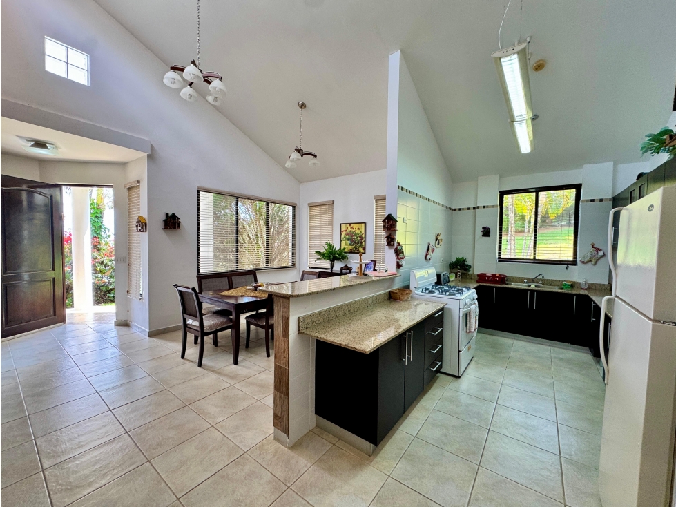 VENTA CASA EN ALTOS DEL MARIA REMATO 1139M2 CON JACUZZI OPORTUNIDA cv — foto 3