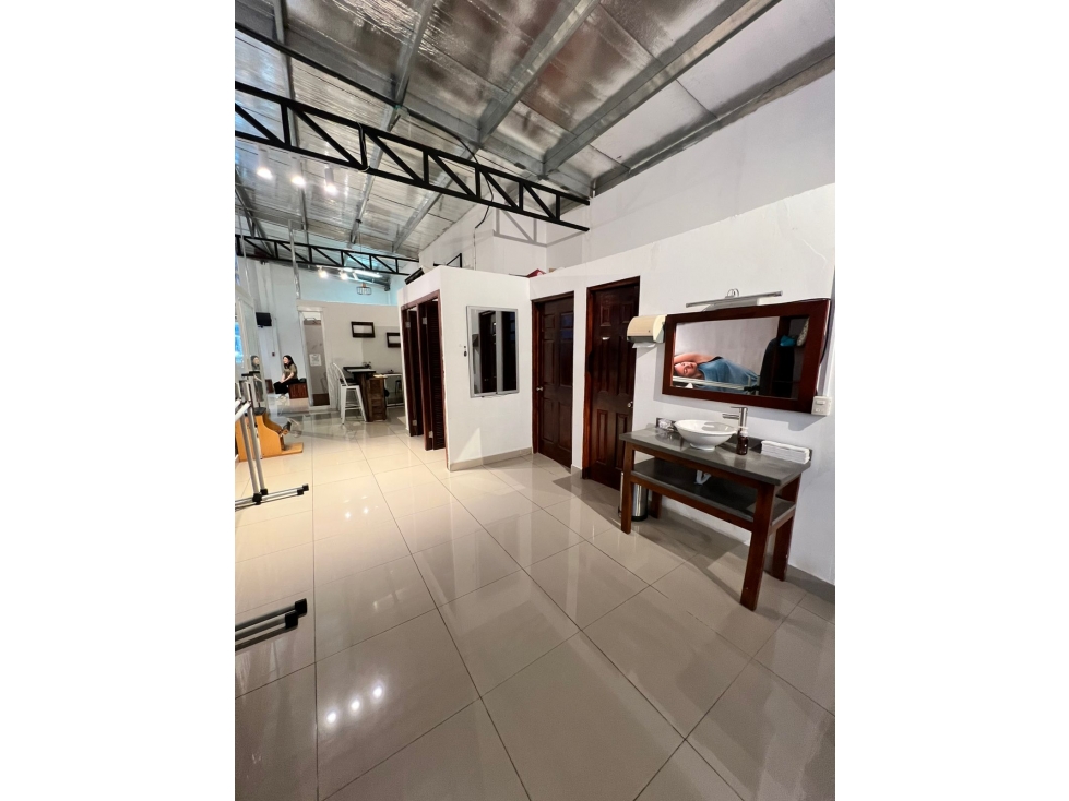 ALQUILER LOCAL COMERCIAL AV SAMUEL LEWIS 170M2 CV — foto 2