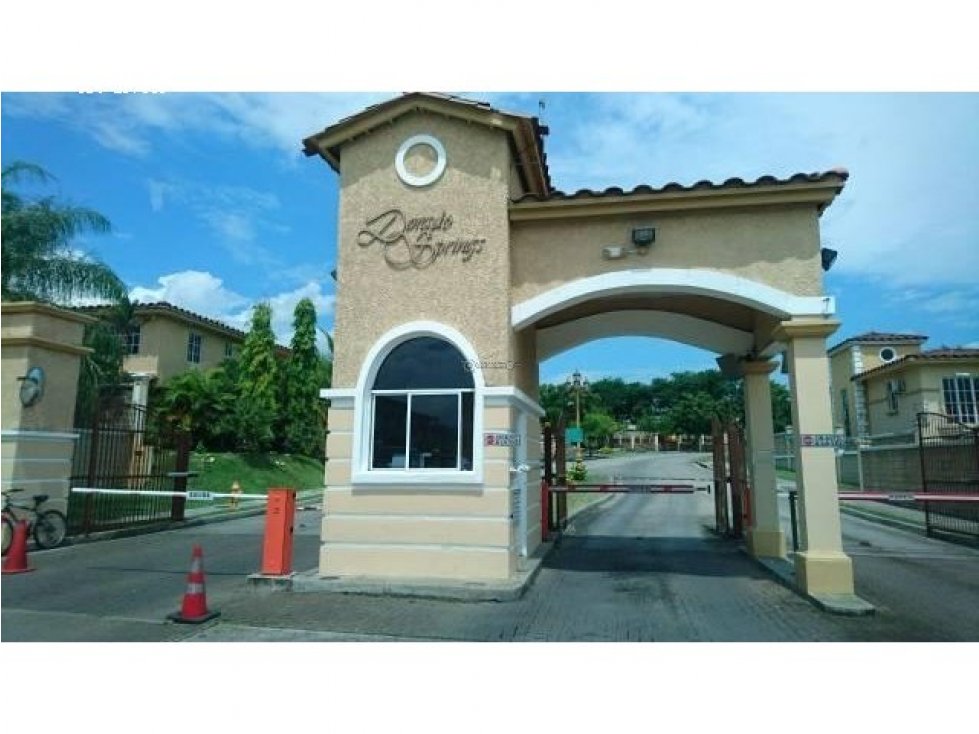ALQUILER CASA EN CONDADO DEL REY, DORADO SPRINGS DISP 15 AGOSTO NRR