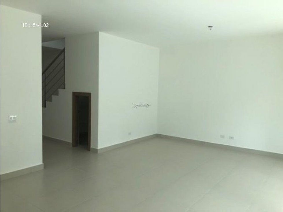 CASA EN CONDADO DEL REY 3 REC 268MT2 - 5