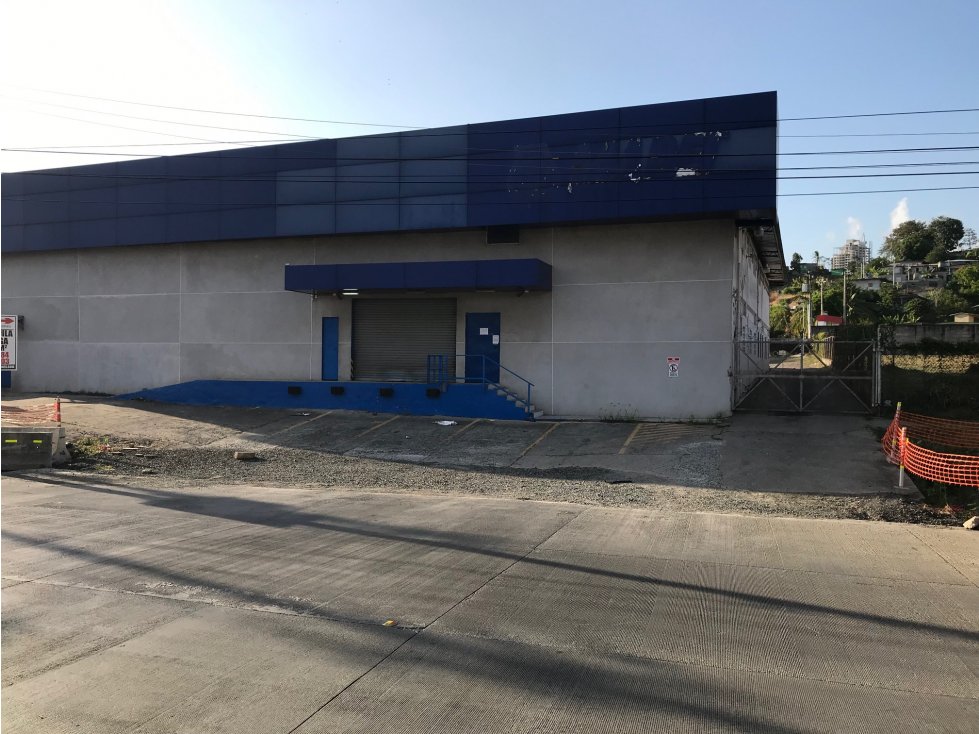 BODEGA CON OFICINAS AV TRANSISTMICA - 2