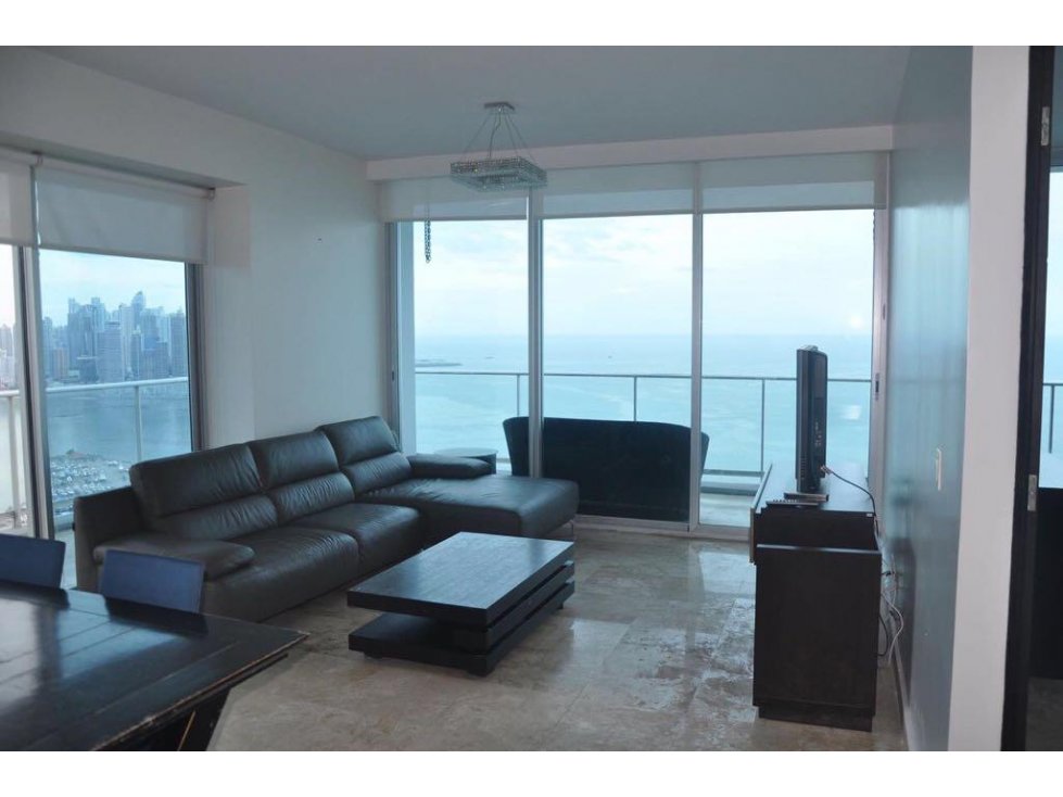 VENTA APARTAMENTO CON EXCELENTE VISTA AL MAR 150M2 PH DESTINY