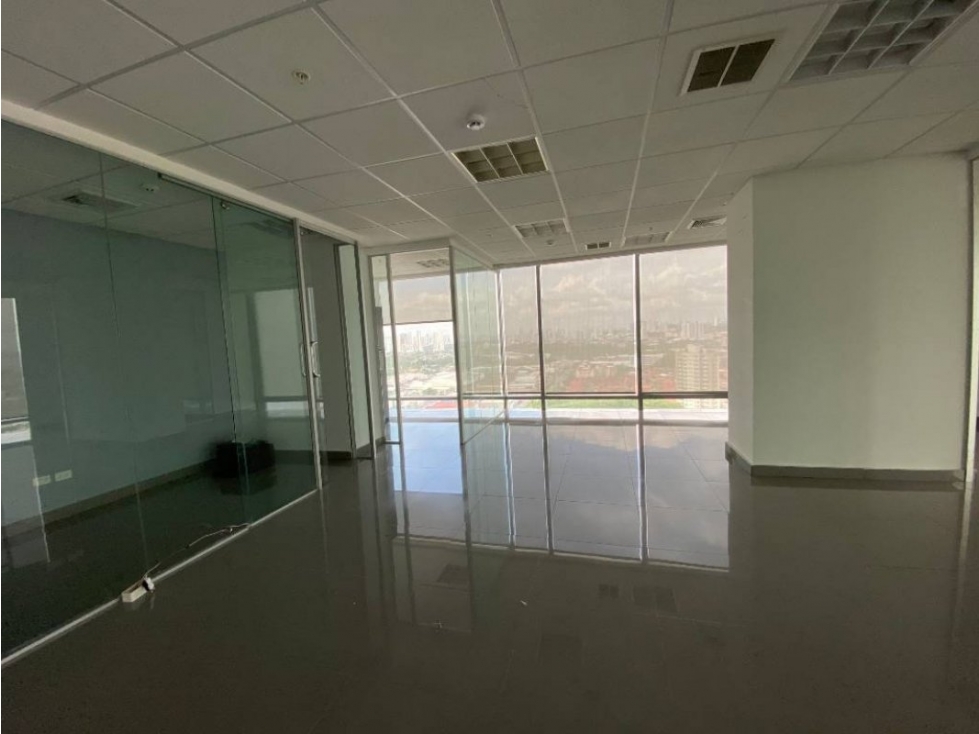 OFICINA CON DIVISIONES COSTA DEL ESTE 123M2 - 4