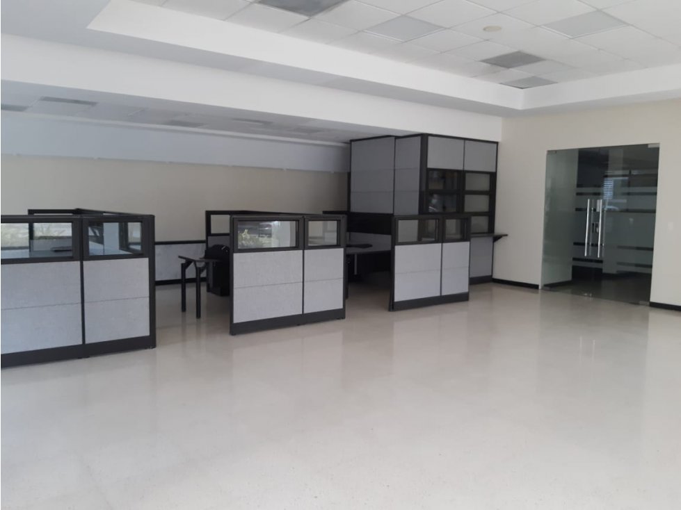 LOCAL 1200M2 ESQUINA CALLE 50 AV. AQUILINO DE LA GUARDIA — foto 6