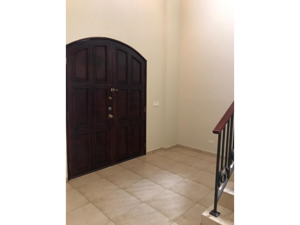 ALQUILO ESPECTACULAR CASA 350MT2 EN CLAYTON VILLAGE L/B - 6