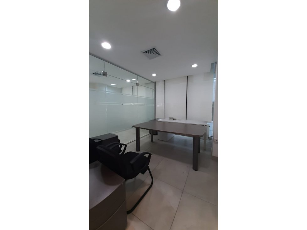 OFICINA 125 M2 EN OBARRIO. PH OMEGA MANTENIMIENTO INCLUIDO — foto 4