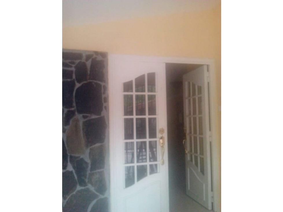 SE VENDE CASA CASA CON JARDIN EN CONDADO DEL REY 350 M2 - 4