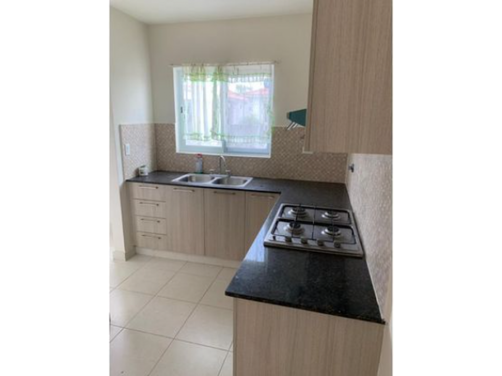 CASA VERSALLES OESTE COSTA VERDE 265m2 TERRENO. MODELO TOLEDO — foto 3
