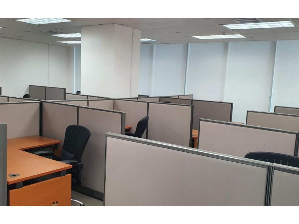 OFICINA 190 M² EQUIPADA EN CALLE 50, EDIF. OFFICE ONE (TORRE BANISI) — foto 3
