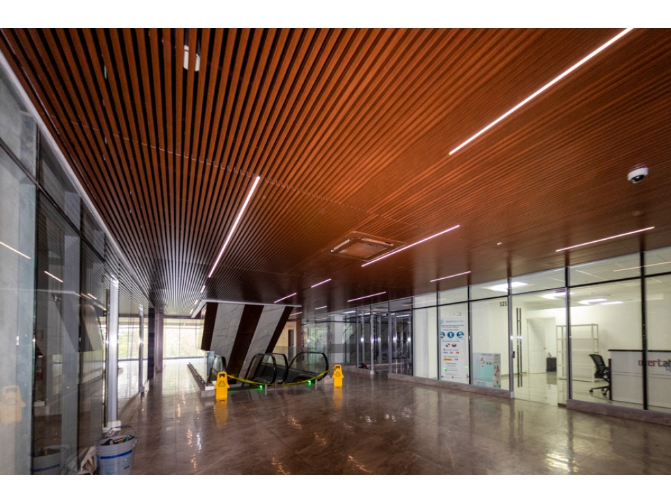 OPORTUNIDAD DE ALQUILER OFICINA DE 400M2 A ESTRENAR, SUNSET STRIP — foto 2