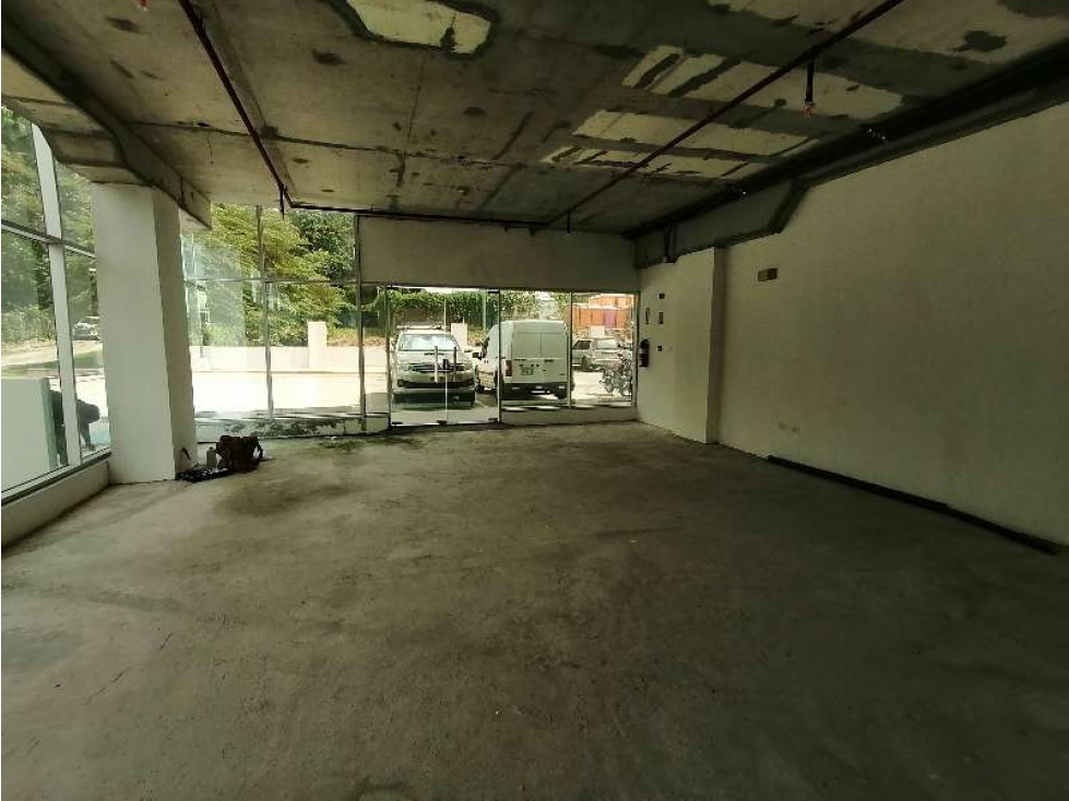 REMATE LOCAL PLANTA BAJA ESQUINA 94m2, ALBROOK - 4