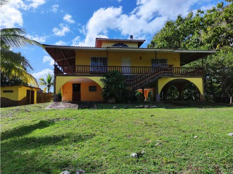 VENTA CASA DE 669 EN SAN CARLOS