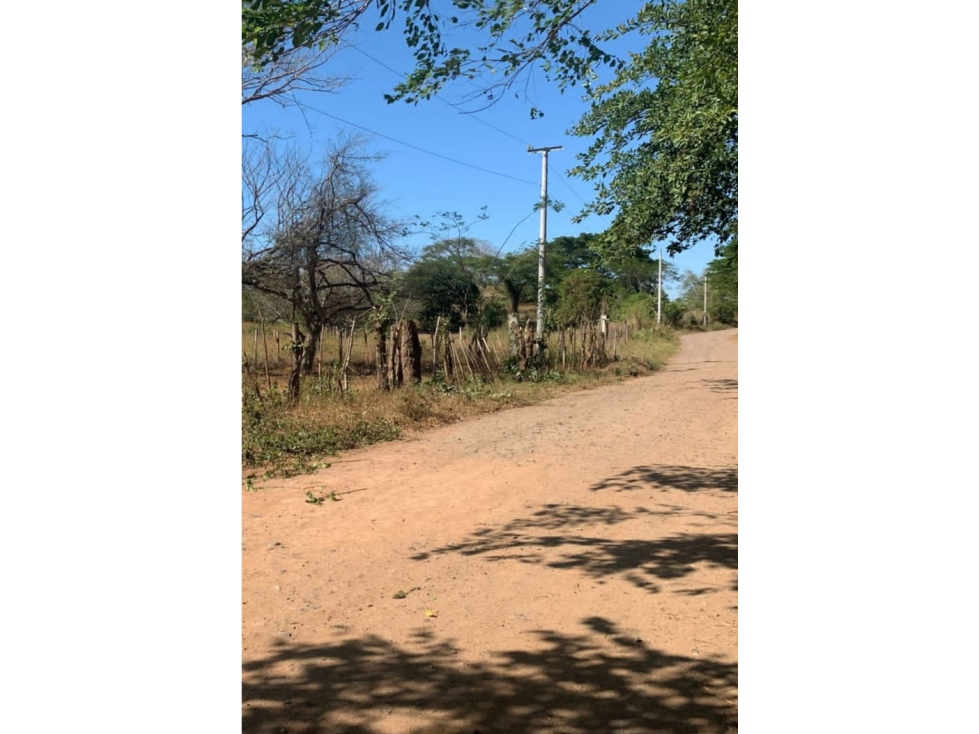 VENTA DE LOTE EN LA ARENA DE CHITRE CON MAS DE 1,000 M2 - 4