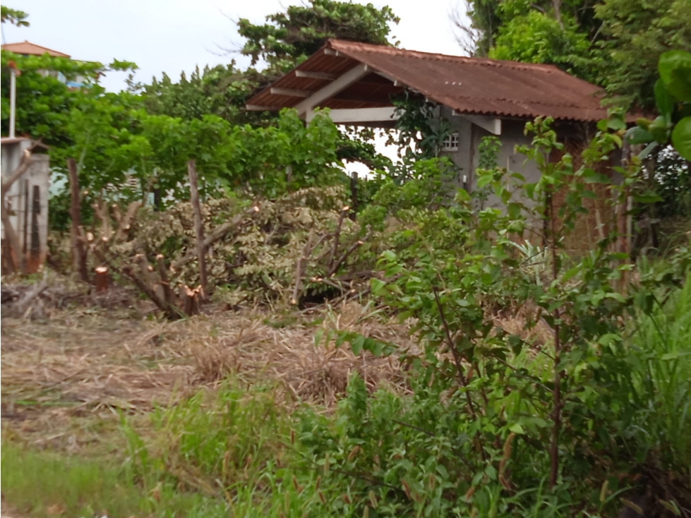 TERRENO EN PLAYA EL UVERITO, OPORTUNIDAD ÚNICA - 2