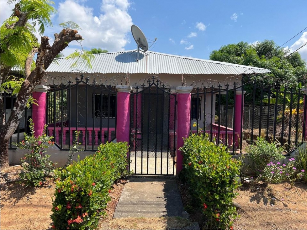 VENDO CASA DE DOS HABITACIONES EN DIVINO NIÑO