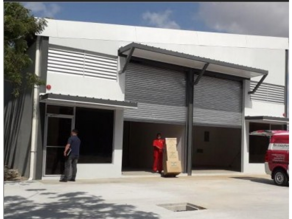 ALQUILER BODEGA 248 M2 EN COSTA DEL ESTE KAF