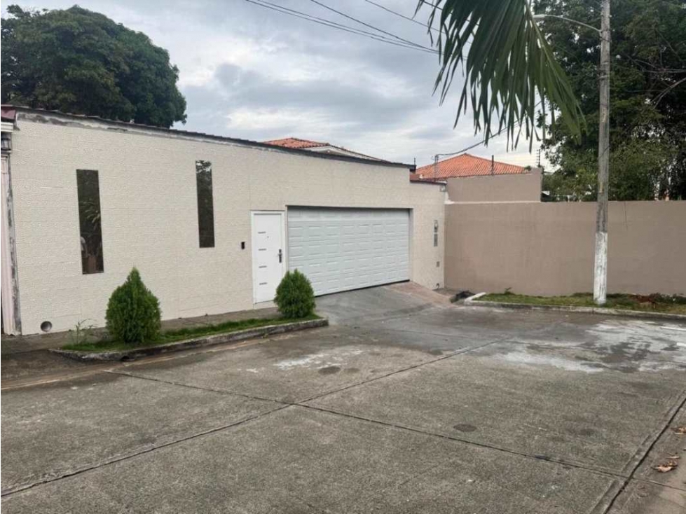 ALQUILER CASA AMOBLADA 4 RECÁMARAS ALTOS DE PANAMÁ — foto 2