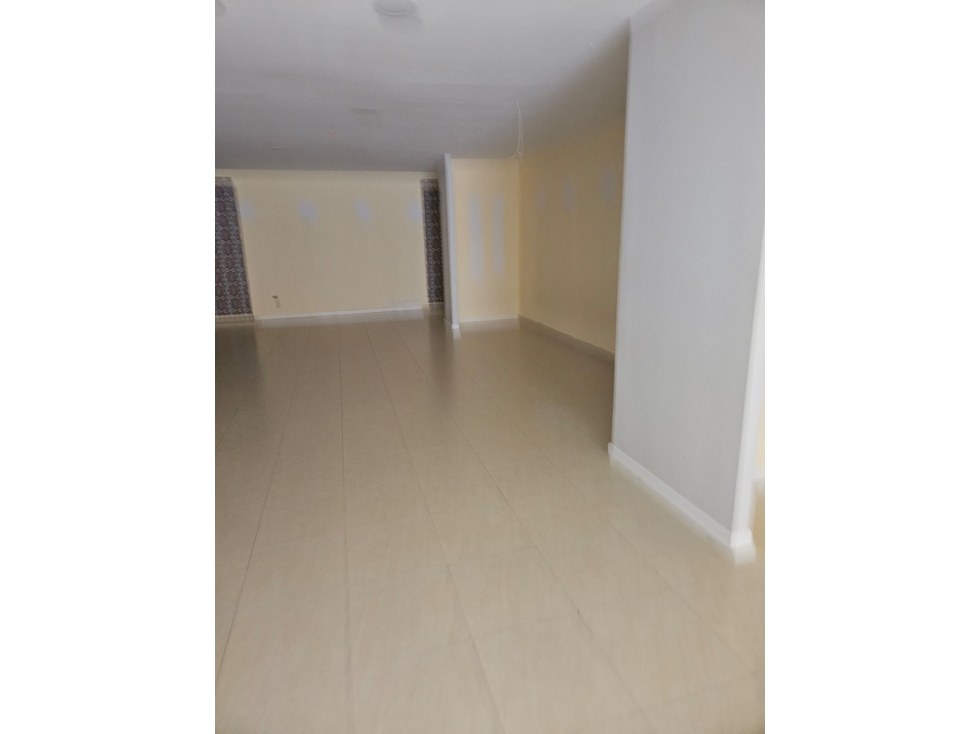 ALQUILER LOCAL COMERCIAL EL CANGREJO 214MTRS EV — foto 3