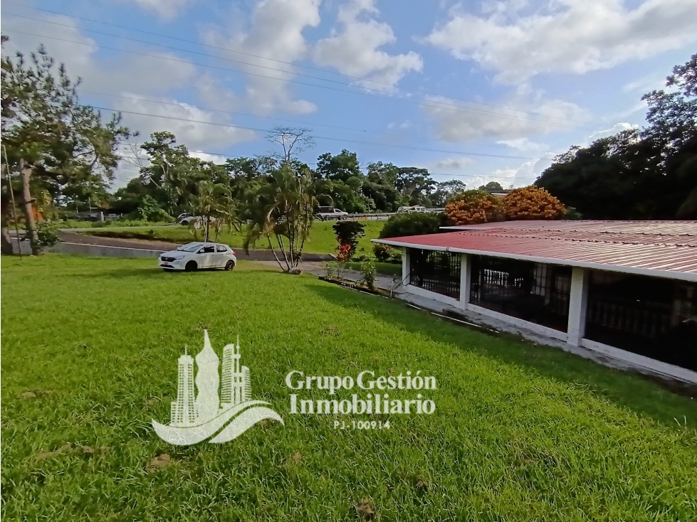 Se vende casa en Bugaba a orilla de La Interamericana - 2
