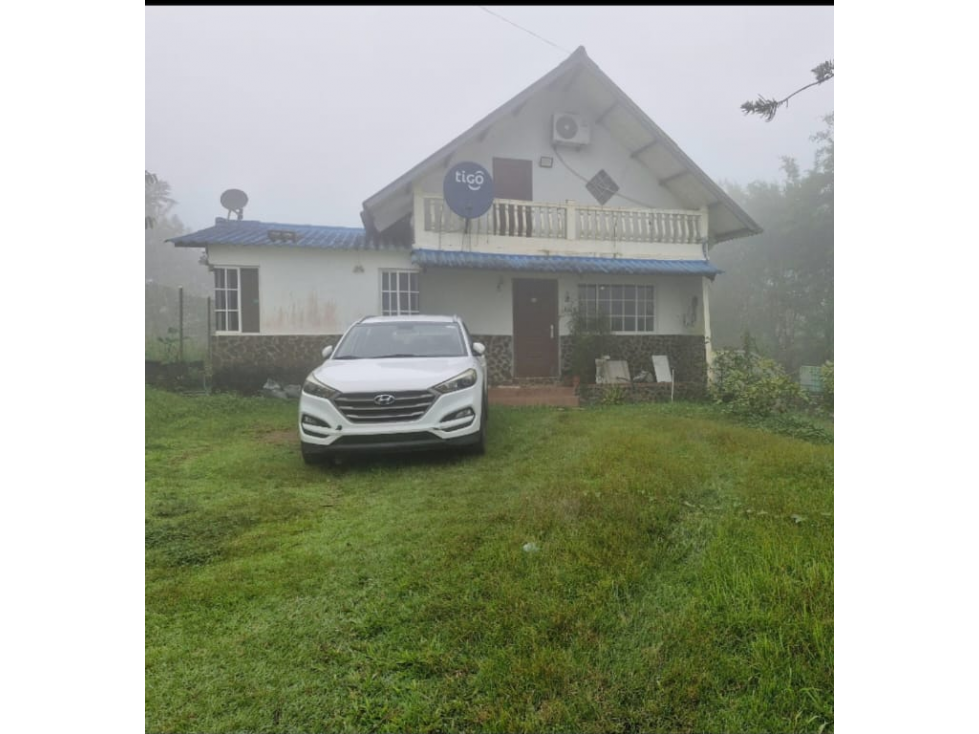 VENTA DE CASA EN ALTOS DEL VIGIA CERRO AZUL 1000 M2 - 2