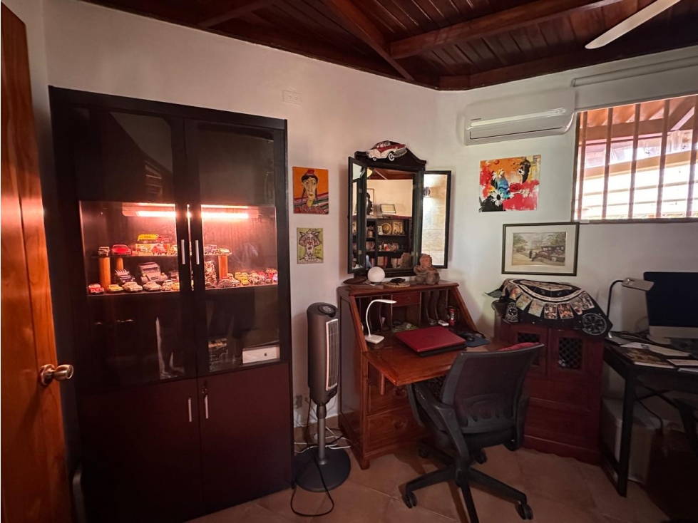 VENTA CASA CON VISTA A LA INDIA DORMIDA EN EL VALLE 1,700MTRS EV - 2