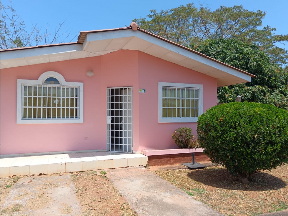 VENTA DE CASA EN CHITRÉ - LA ARENA