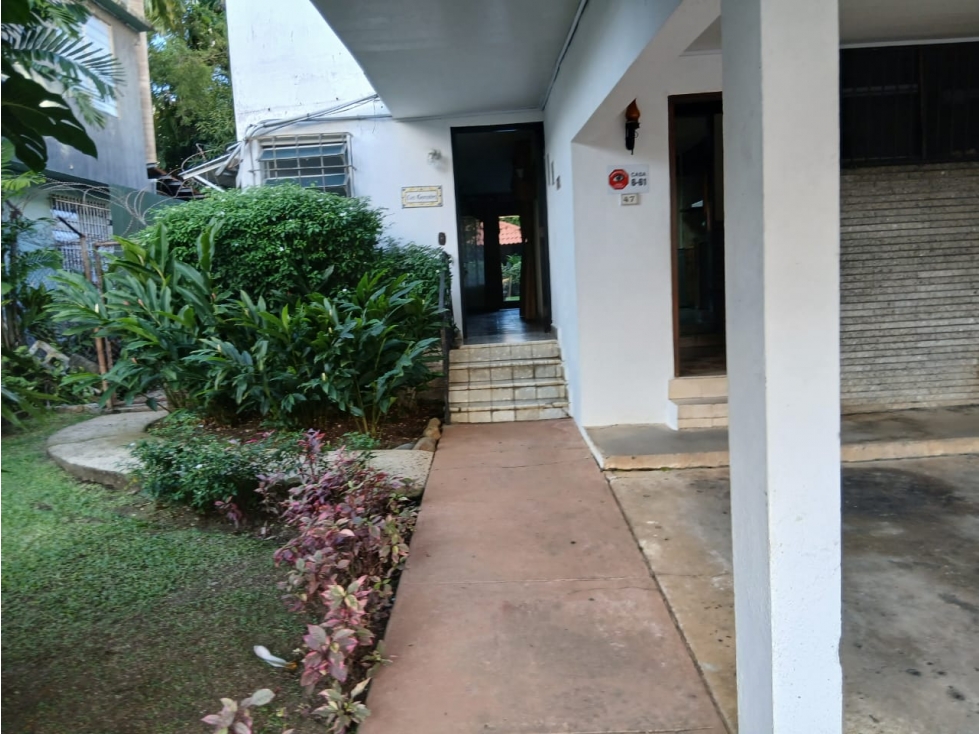 VENTA CASA URBANIZACIÓN HERBRUGUER + LOCAL COMERCIAL