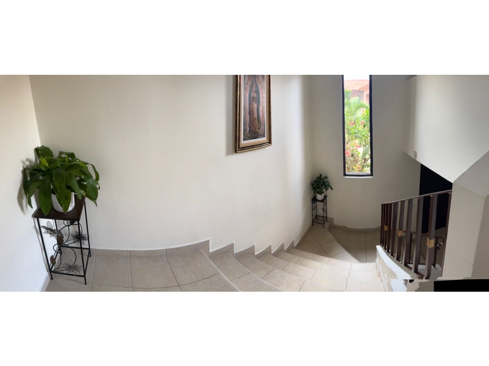 VENTA DE CASA DE 383 M2 AMOBLADA EN VERSALLES — foto 4