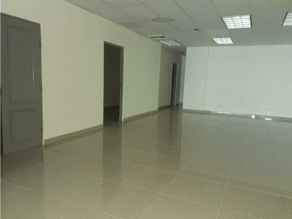 ALQUILER OFICINA 266 m² TORRE CREDICORP BANK MLD — foto 6