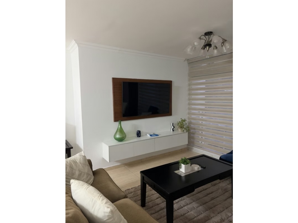 ALQUILER APARTAMENTO AMOBLADO VÍA ARGENTINA