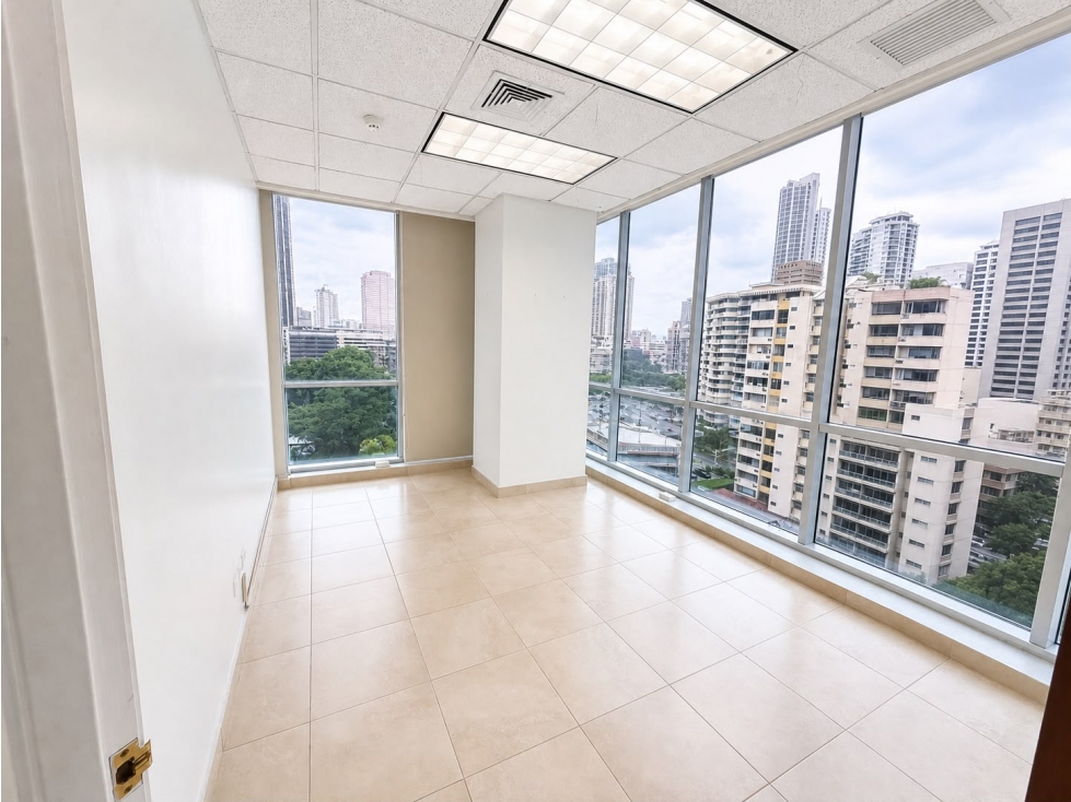 ALQUILER DE AMPLIA OFICINA DE 520M2 EN HI TECH PLAZA OBARRIO — foto 4