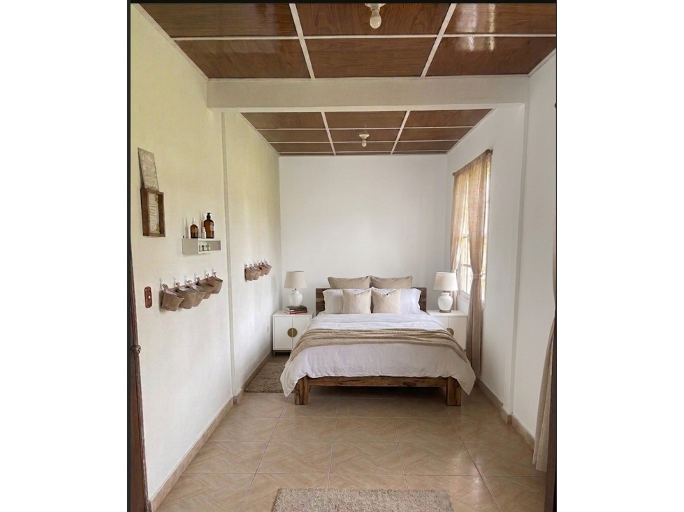 VENTA DE CASA EN BUGABA, 1800 mts2, EXCELENTE UBICACION — foto 2