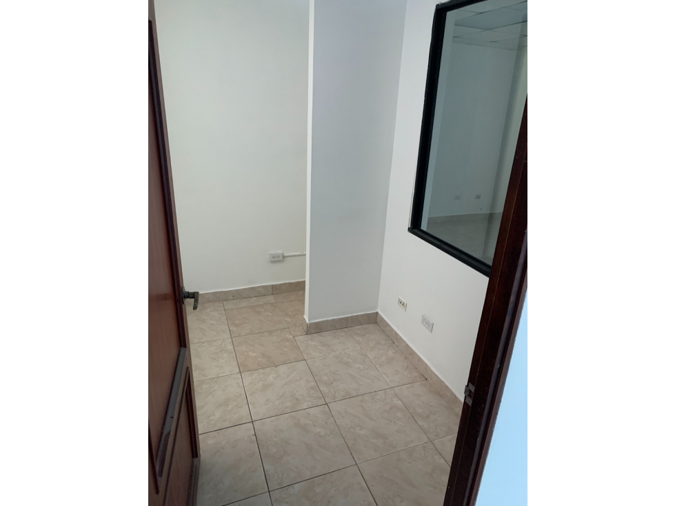 ALQUILER DE OFICINA EN EL DORADO, CENTURY TOWER AQ - 3