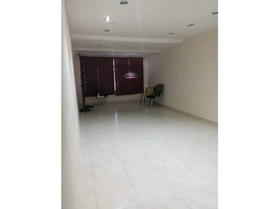 ALQUILER DE OFICINA EN ALTOS DE PANAMA | AMUEBLADO — foto 4
