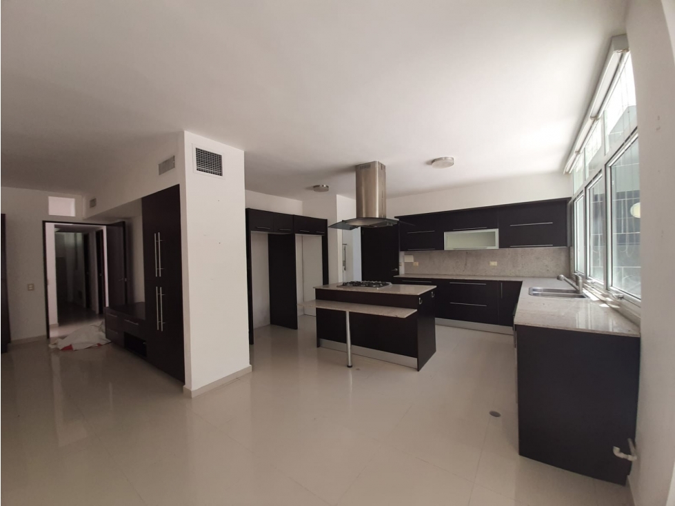 GANGA VENTA CASA 630 M2 CON PISICNA COSTA ESMERALDA, COSTA SUR — foto 6